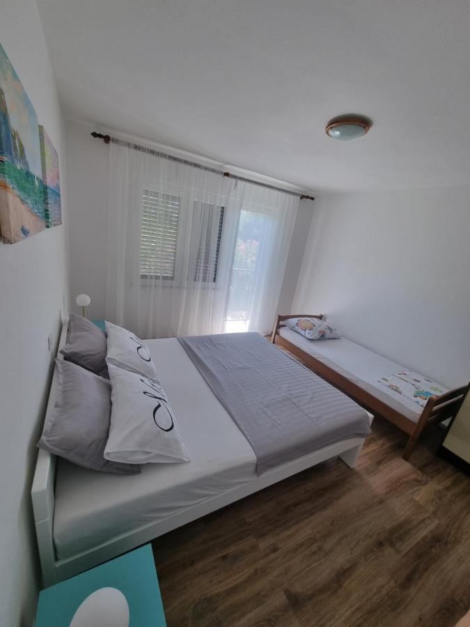 Apartman Frketic Жаборич Экстерьер фото